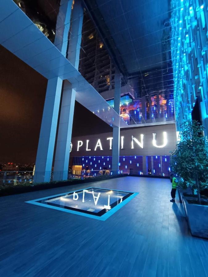 Platinum 2 Klcc Newluxurycondo By Langitel With Infinitycityview Swimmingpool Kuala Lumpur
